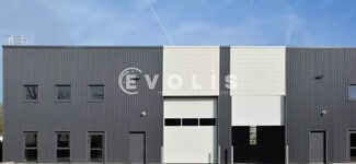 Plus de détails pour 3 Allée Du 1er Mai, Croissy-Beaubourg - Bureau, Local d'activités à louer