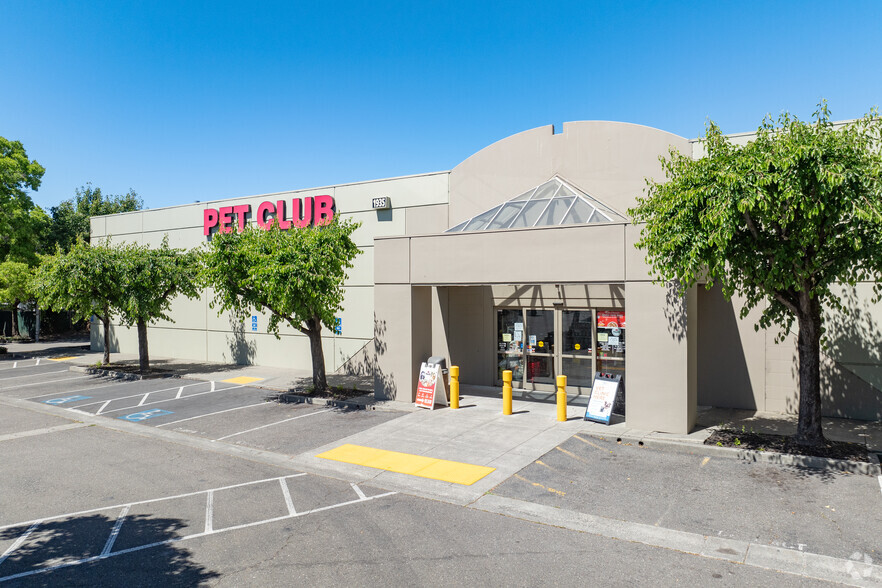 1935 Santa Rosa Ave, Santa Rosa, CA à louer - Photo de l’immeuble – Image 2 sur 9