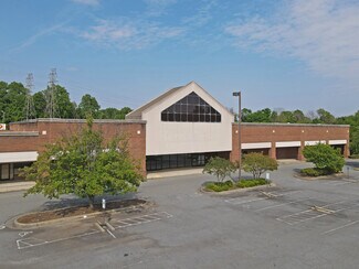 Plus de détails pour 2710 N Church St, Greensboro, NC - Local commercial à louer