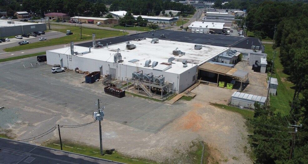 2903 Lee Ave, Sanford, NC à louer - Photo de l’immeuble – Image 2 sur 8