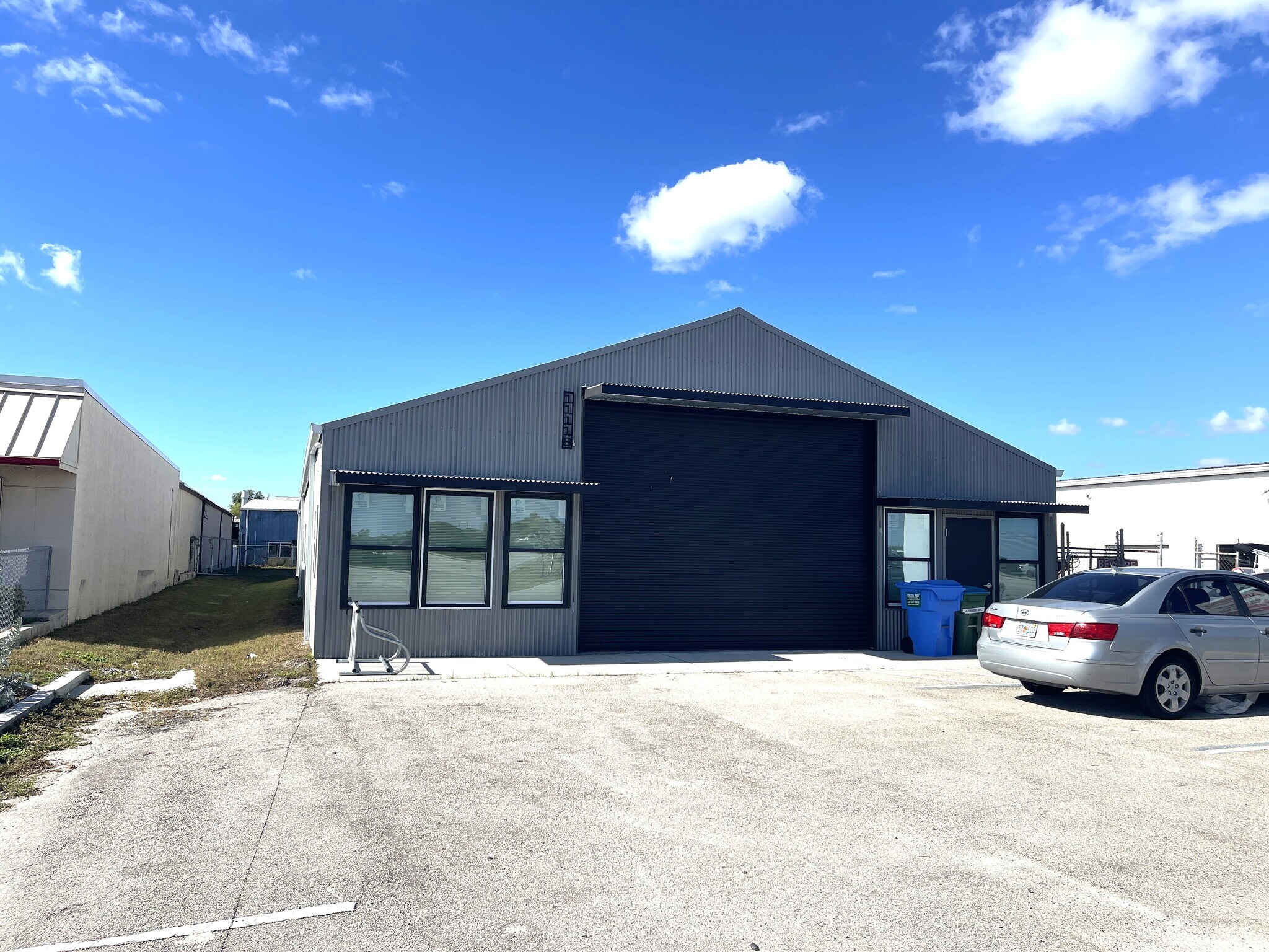 11118 S Cleveland Ave, Fort Myers, FL à louer Photo principale– Image 1 sur 28