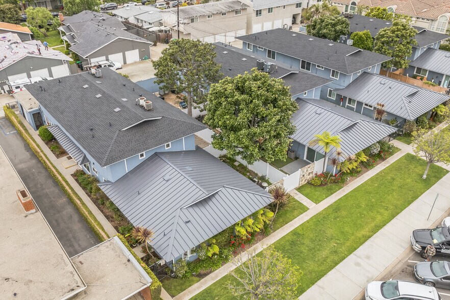 1601 E 15th St, Newport Beach, CA à vendre - Photo de l’immeuble – Image 3 sur 24