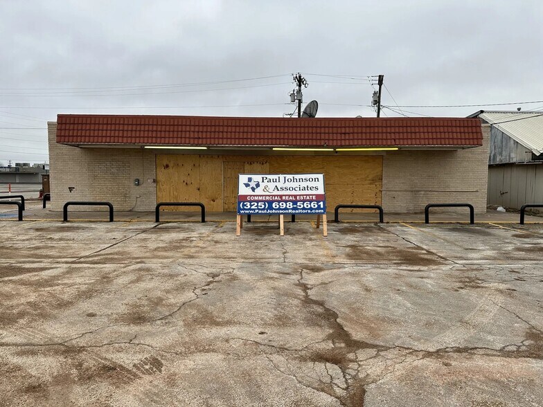 1002 N Mockingbird Ln, Abilene, TX à vendre - Photo de l’immeuble – Image 3 sur 15