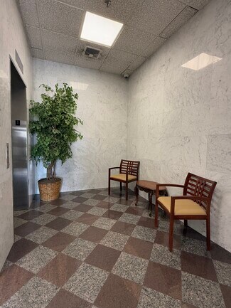 Plus de détails pour 187-189 Sunrise Hwy, Rockville Centre, NY - Bureau à louer