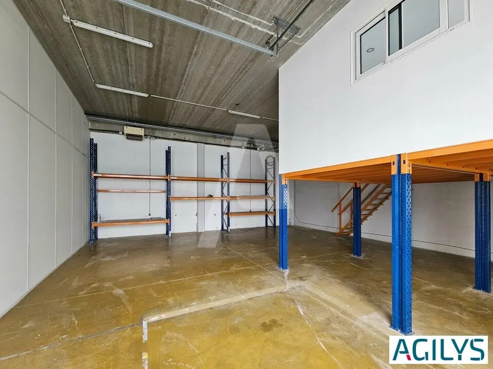 Local d'activités dans Villebon-sur-Yvette à vendre Photo de l’immeuble– Image 1 sur 7