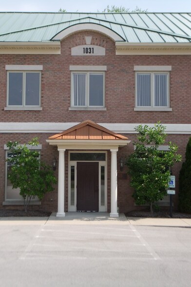 1031 Wellington Way, Lexington, KY à vendre - Photo de l’immeuble – Image 3 sur 47