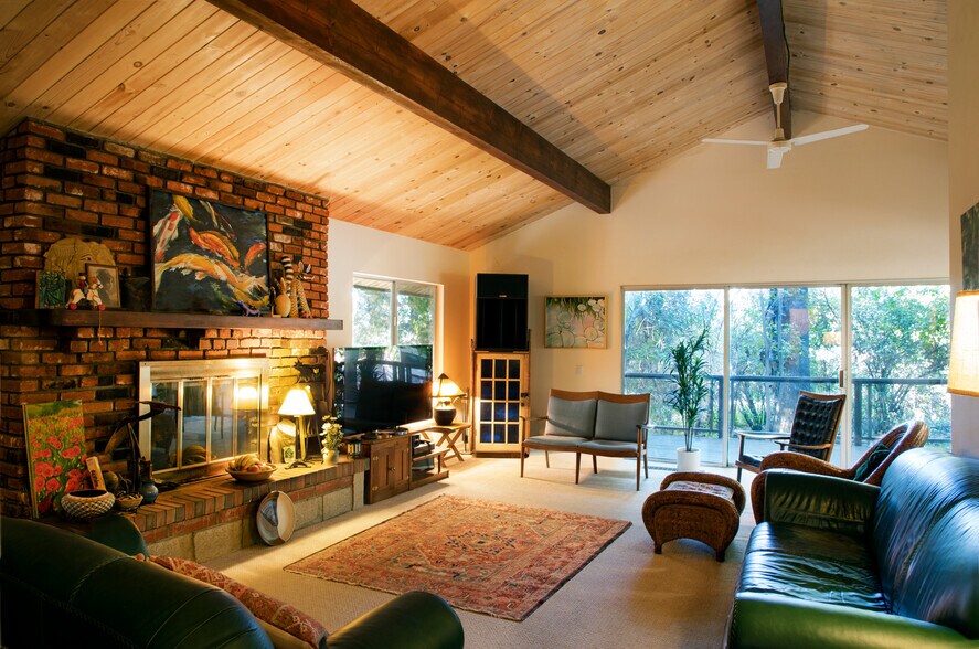 2700 Mill Creek Rd, Mentone, CA à vendre - Photo de l’immeuble – Image 2 sur 18