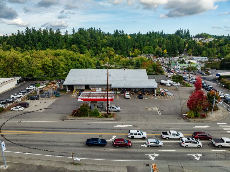 20370 Viking Ave NW, Poulsbo, WA à vendre - Photo de l’immeuble – Image 2 sur 6