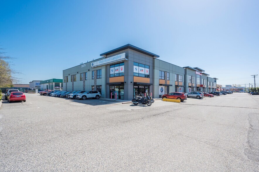 20575 Langley Byp, Langley, BC à louer - Photo de l’immeuble – Image 2 sur 4