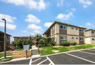 Plus de détails pour 17431 Koledo Ln, Huntington Beach, CA - Logement à vendre