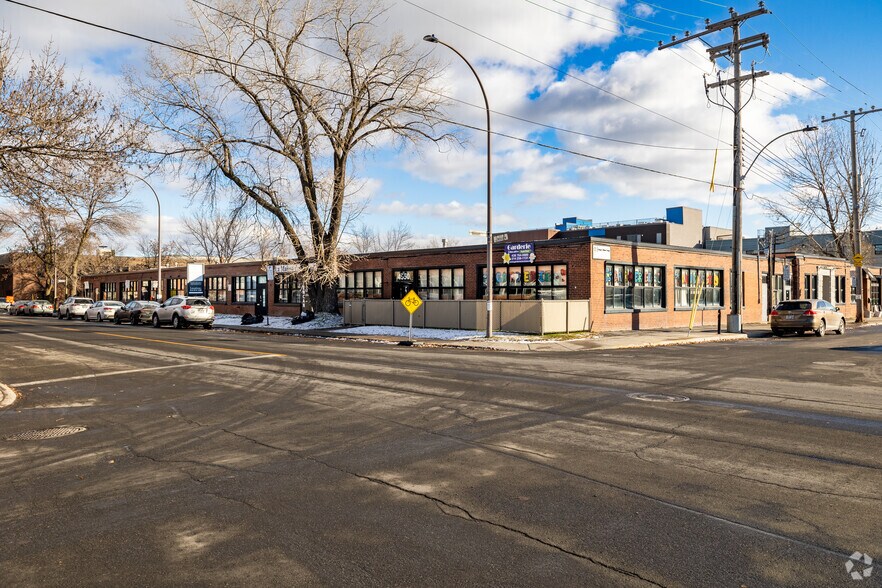 4550-4580 Rue de Rouen, Montréal, QC à louer - Photo de l’immeuble – Image 3 sur 6