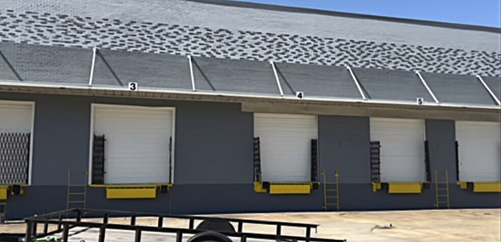 1709-1769 Latham St, Memphis, TN à louer - Photo de l’immeuble – Image 2 sur 5