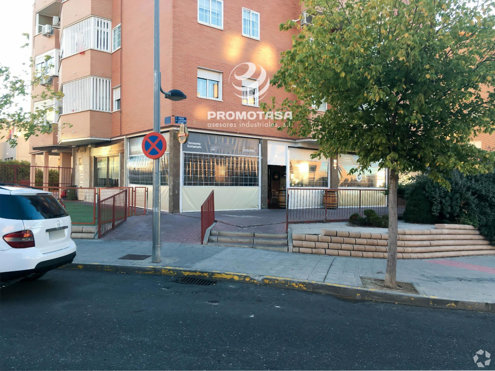 Local commercial dans Arganda del Rey, Madrid à louer Photo intérieure– Image 1 sur 2