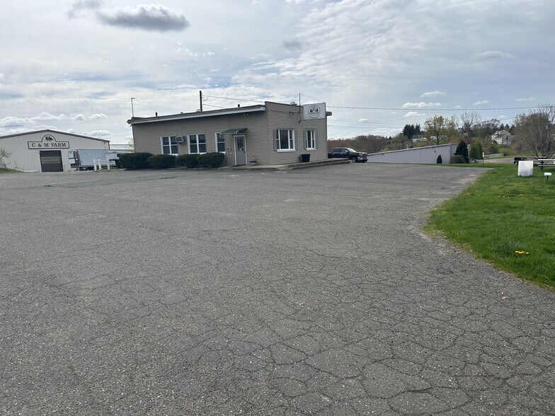 270 West St, Bolton, CT à vendre - Photo de l’immeuble – Image 2 sur 4