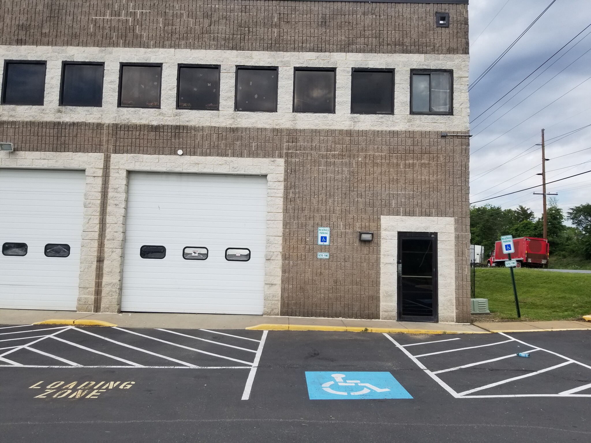 4925-4949 Beech Rd, Temple Hills, MD à louer Photo intérieure– Image 1 sur 14