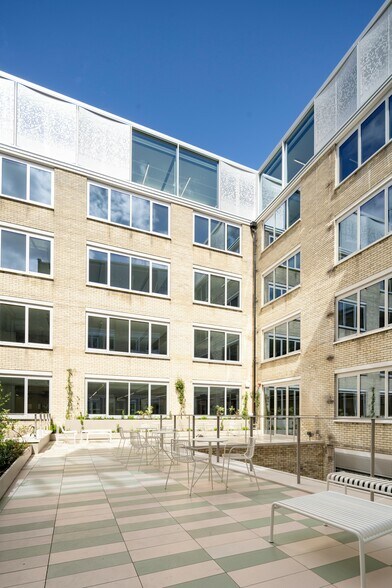 50-52 Great Sutton St, Londres à louer - Photo de l’immeuble – Image 3 sur 19