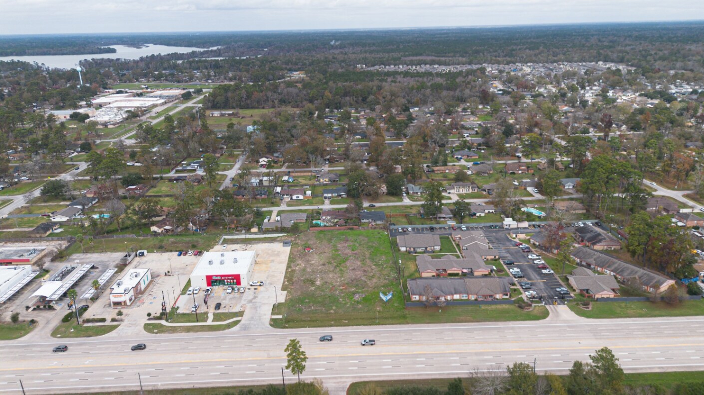 11119 FM 1960, Huffman, TX à louer Photo principale– Image 1 sur 17