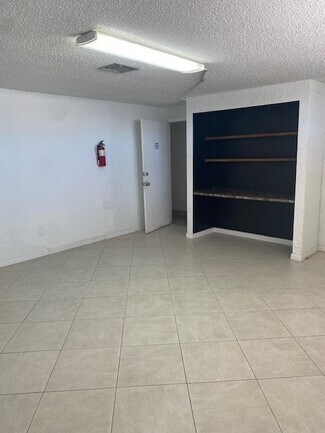 Plus de détails pour 5800 Houchin St, Naples, FL - Bureau à louer