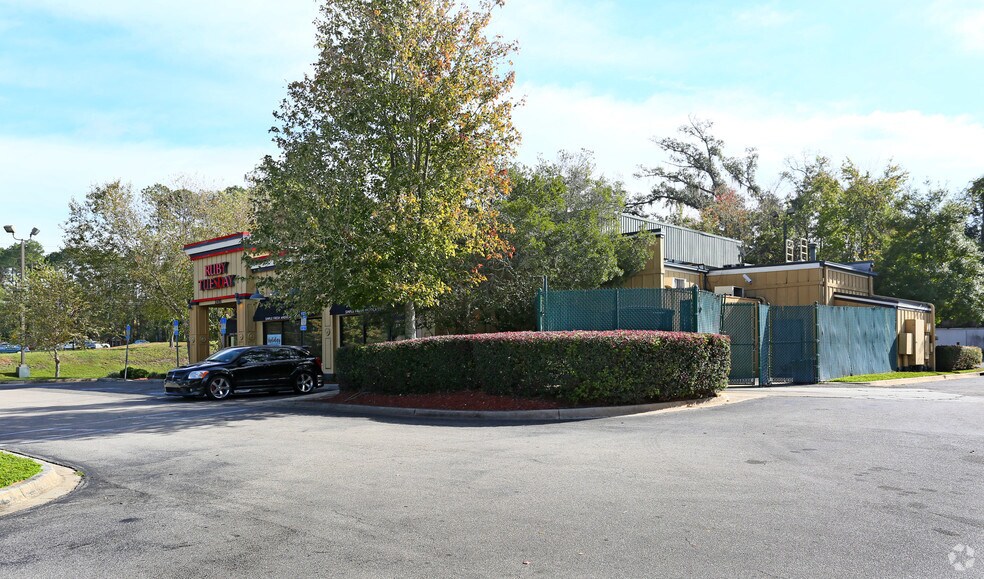 2491 Care Dr, Tallahassee, FL à louer - Photo de l’immeuble – Image 2 sur 6