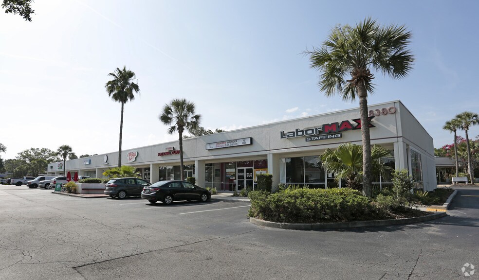 8380 Baymeadows Rd, Jacksonville, FL à louer - Photo de l’immeuble – Image 3 sur 6
