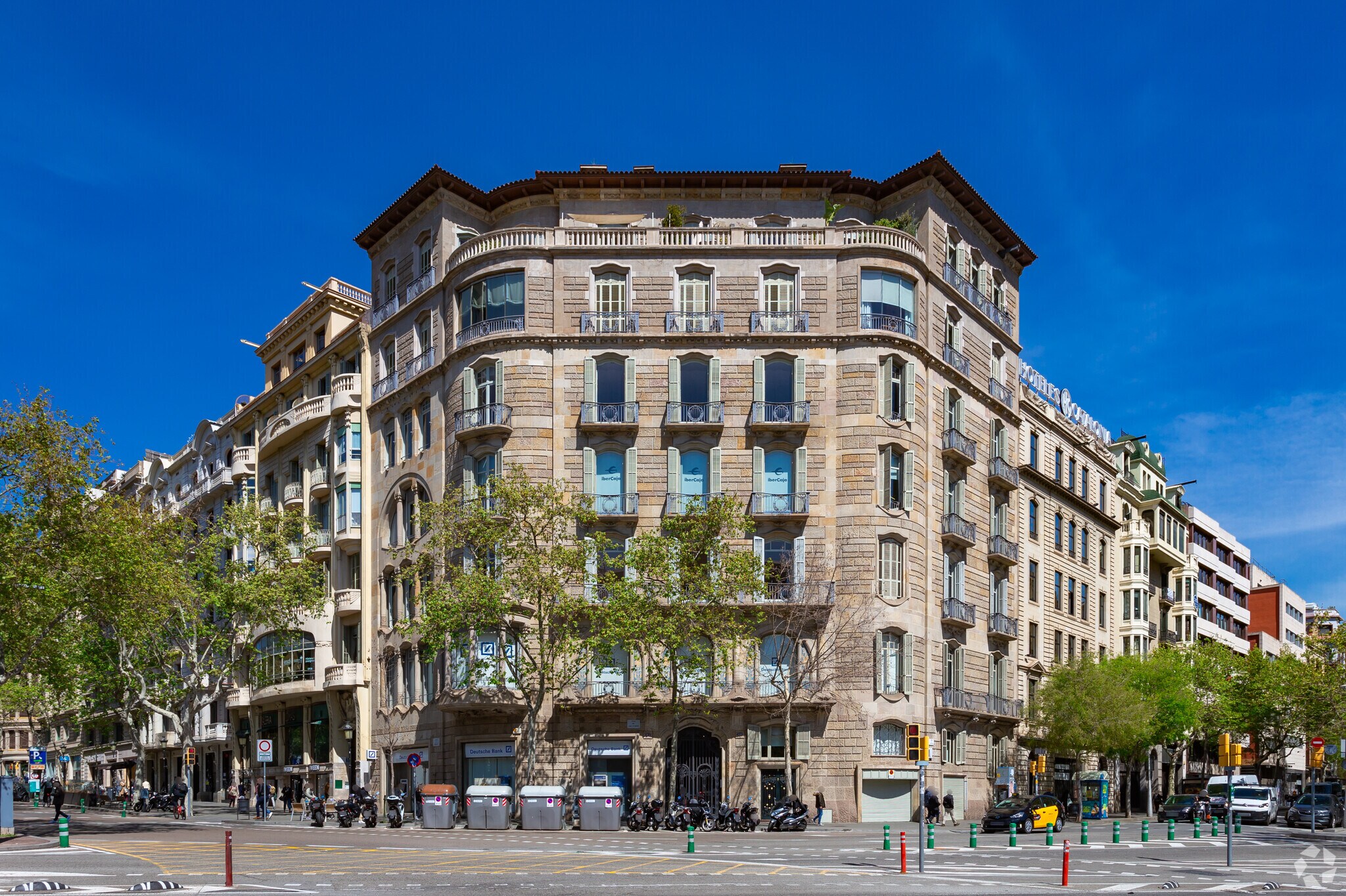 Bureau dans Barcelone, Barcelona à louer Photo principale– Image 1 sur 5