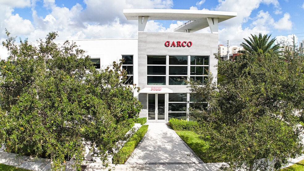 9500 SW 77th Ave, Miami, FL à vendre - Photo de l’immeuble – Image 2 sur 20