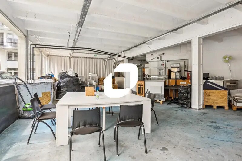 Local d'activités dans Boulogne-Billancourt à vendre - Photo de l’immeuble – Image 2 sur 14