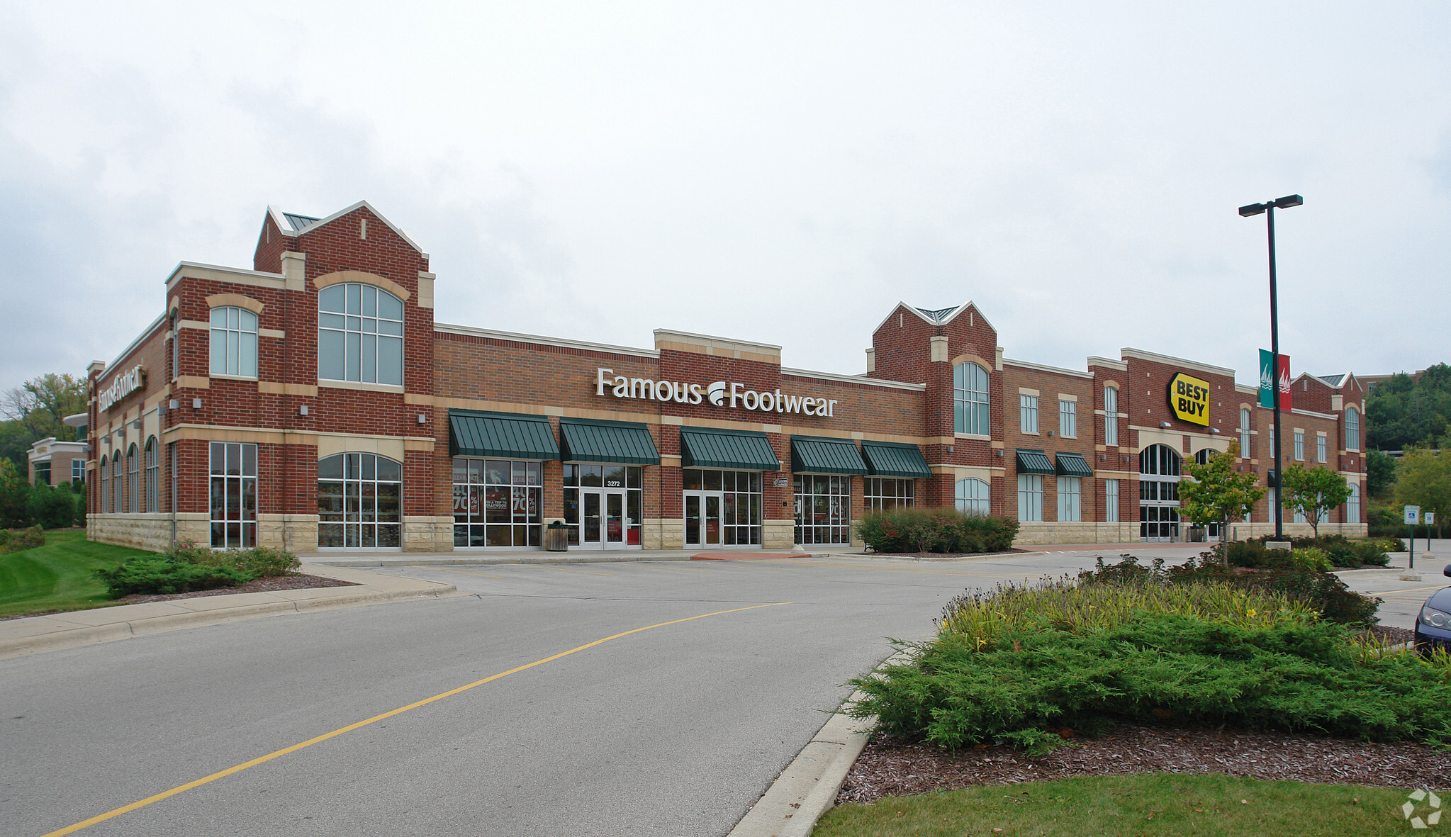 3270-3272 Golf Rd, Delafield, WI à vendre Photo principale– Image 1 sur 8