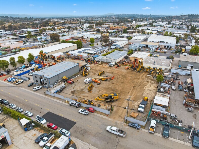 540 Enterprise St, Escondido, CA à louer - Photo de l’immeuble – Image 2 sur 2