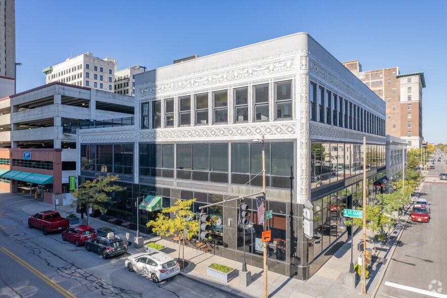 401 Adams St, Toledo, OH à vendre - Photo de l’immeuble – Image 3 sur 5