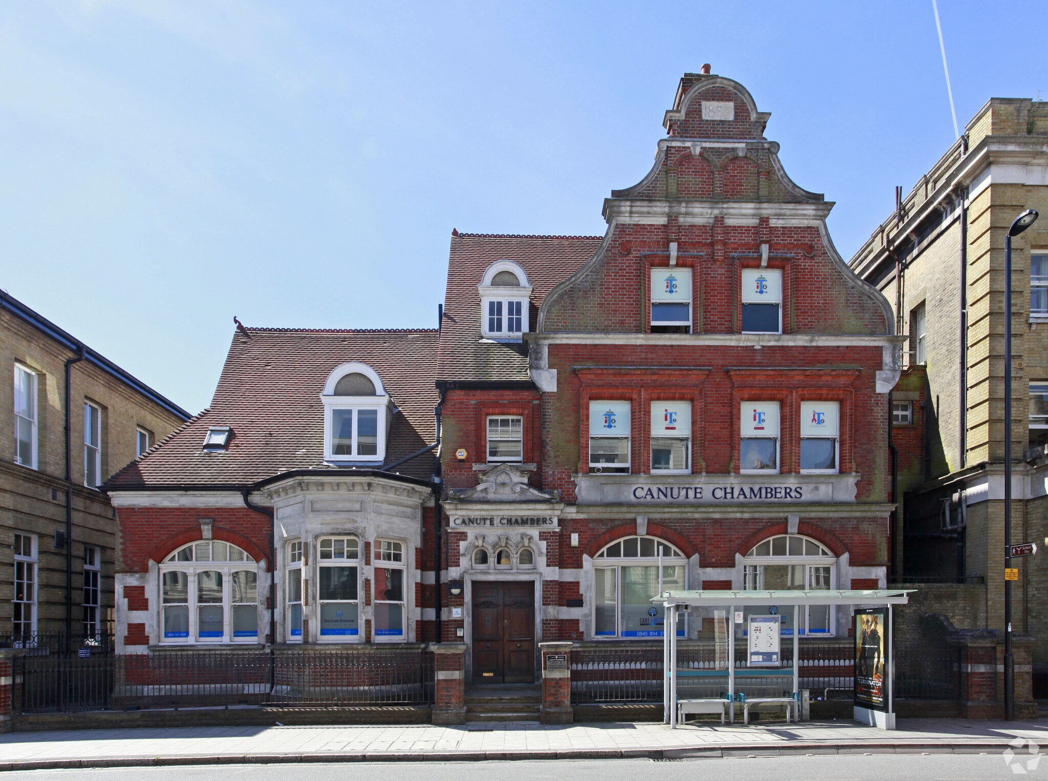 Canute Rd, Southampton à louer Photo principale– Image 1 sur 4