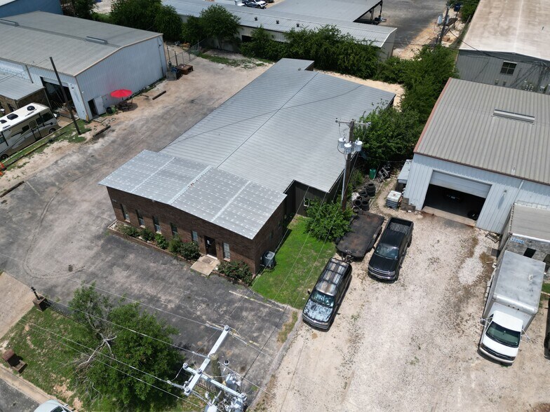 13804 Dragline Dr, Austin, TX à vendre - Photo de l’immeuble – Image 3 sur 5