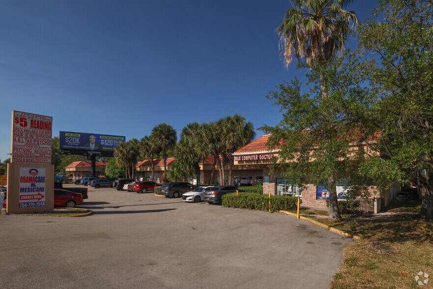 5537-5575 N State Road 7, North Lauderdale, FL à louer - Photo principale – Image 1 sur 19