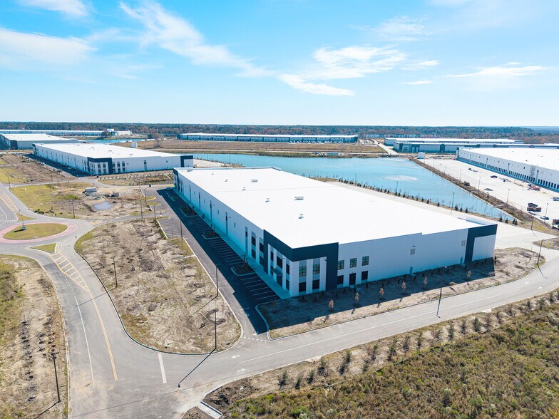 111 Landmark Blvd, Savannah, GA à louer - Photo de l’immeuble – Image 2 sur 3