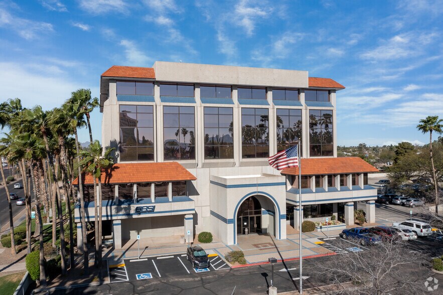 4801 E Broadway Blvd, Tucson, AZ à vendre - Photo principale – Image 1 sur 5