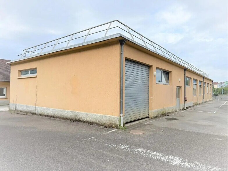 Local d'activités dans Besançon à vendre - Photo de l’immeuble – Image 1 sur 17