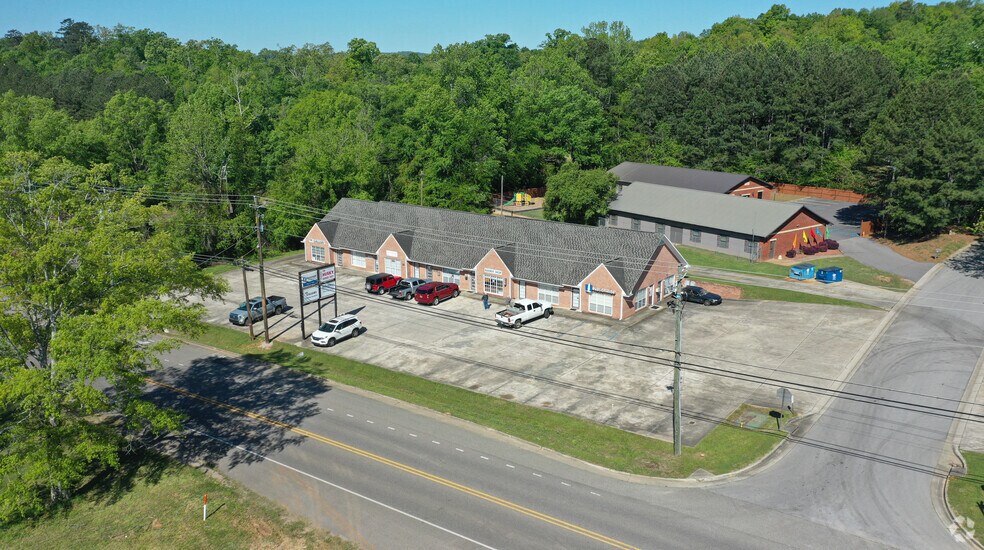 7018 Gadsden Hwy, Trussville, AL à louer - Photo de l’immeuble – Image 2 sur 4