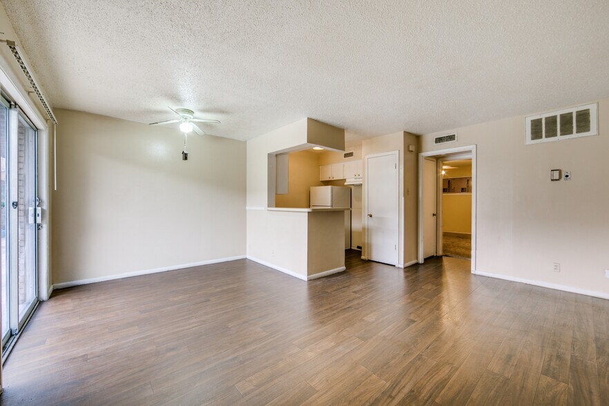 158 De Chantle Rd, San Antonio, TX à vendre - Photo de l’immeuble – Image 3 sur 22