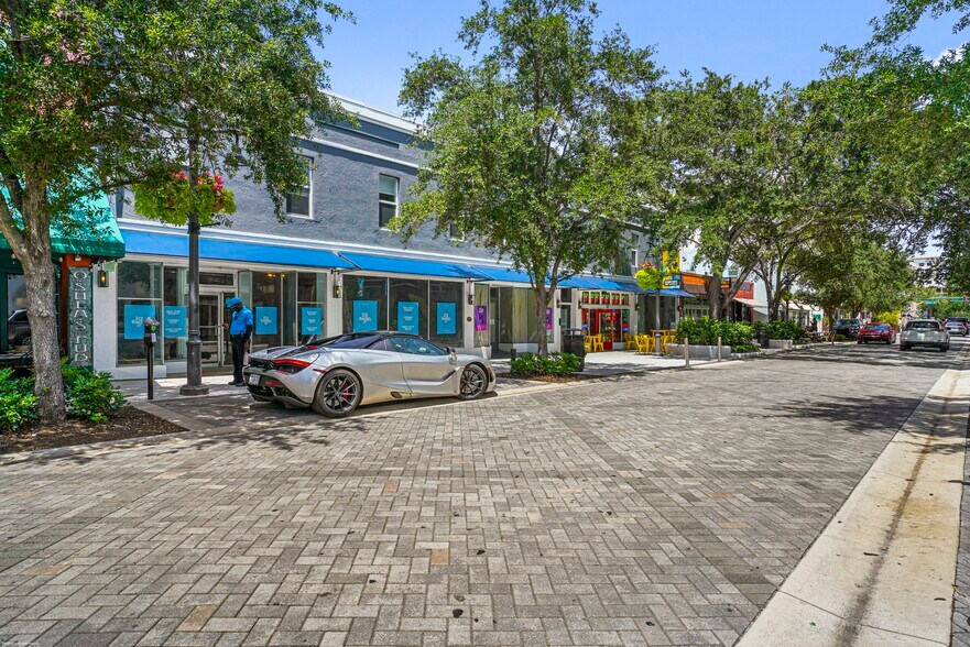 525 Clematis St, West Palm Beach, FL à louer - Photo de l’immeuble – Image 3 sur 6
