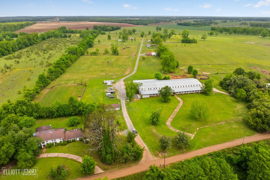 1785 Old River Rd, Natchitoches, LA à vendre - Photo de l’immeuble – Image 2 sur 92