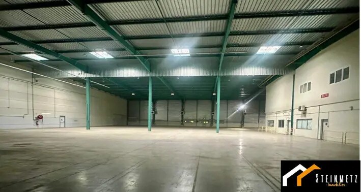 Local d’activités dans Folkling à louer - Photo de l’immeuble – Image 1 sur 5