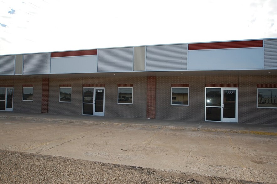 302-340 E 40th St, Lubbock, TX à louer - Photo de l’immeuble – Image 1 sur 6