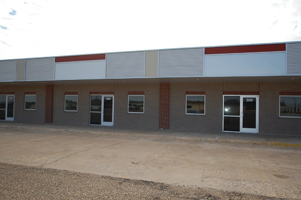 302-340 E 40th St, Lubbock, TX à louer Photo de l’immeuble– Image 1 sur 7