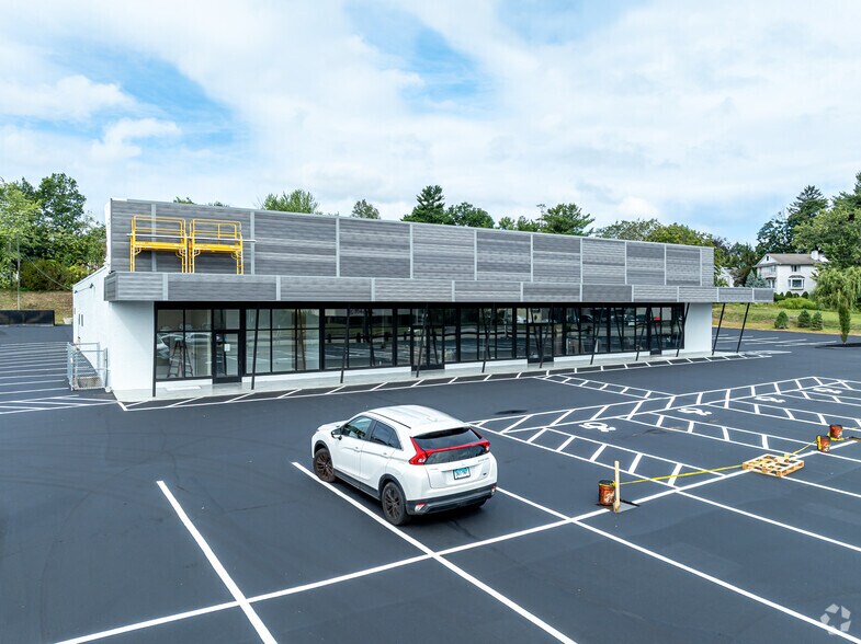 657 Silas Deane Hwy, Wethersfield, CT à louer - Aérien – Image 2 sur 2