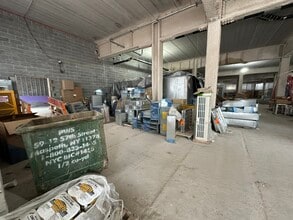 548 Utica Ave, Brooklyn, NY à louer Photo de l’immeuble– Image 2 sur 9