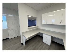 3702 Washington St, Hollywood, FL à louer Photo intérieure– Image 2 sur 17