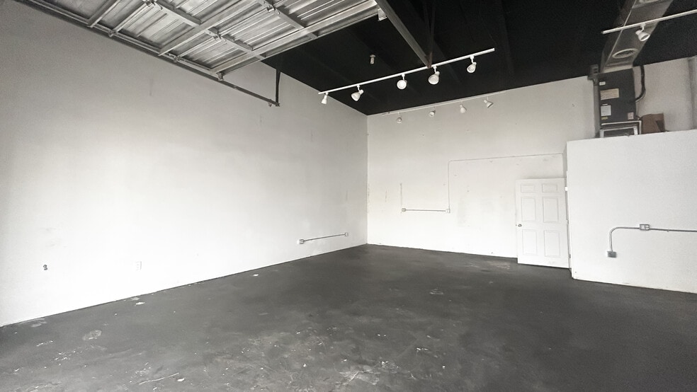 7101 N Miami Ave, Miami, FL à louer - Photo de l’immeuble – Image 2 sur 8