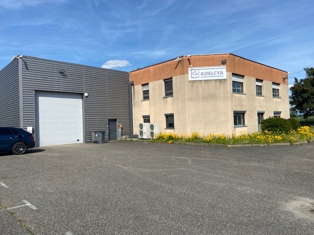 9 Rue Jean Perrin, Genas à vendre Photo de l’immeuble– Image 1 sur 7