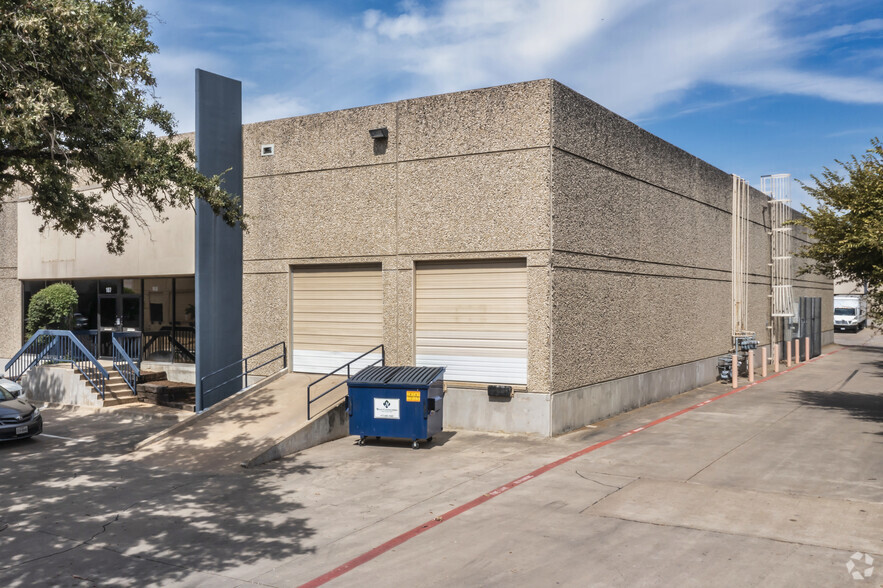 10610 Newkirk St, Dallas, TX à louer - Photo de l’immeuble – Image 2 sur 6