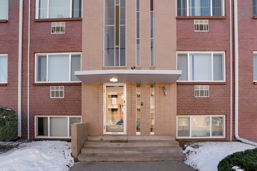 4720 E 8th Ave, Denver, CO à vendre - Photo de l’immeuble – Image 2 sur 8